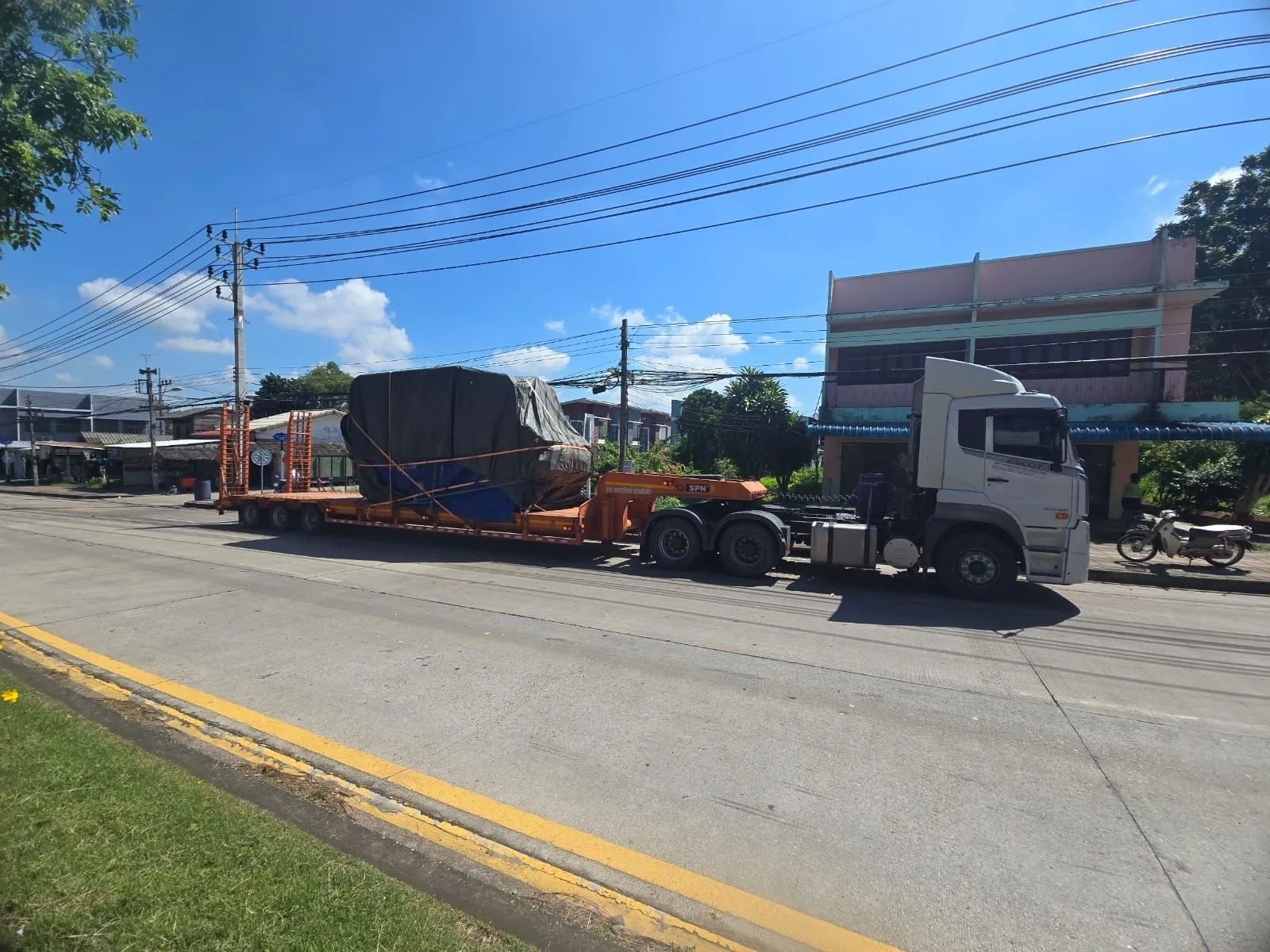 Seamless Cross-Border Logistics: Laos → Thailand → Malaysia
